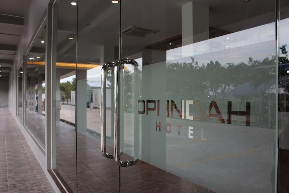 Opi Indah Hotel Palembang Eksteriør bilde