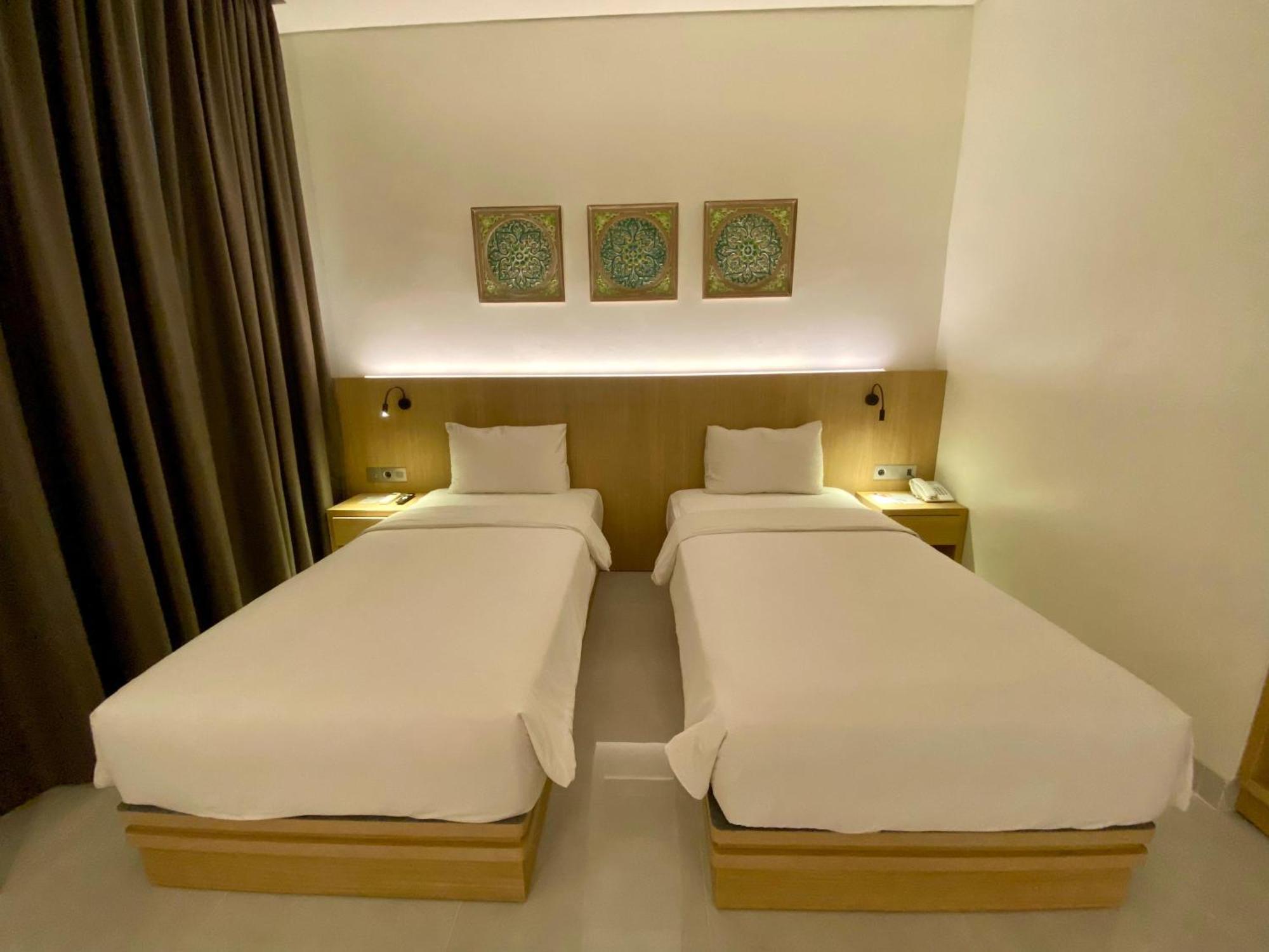 Opi Indah Hotel Palembang Eksteriør bilde