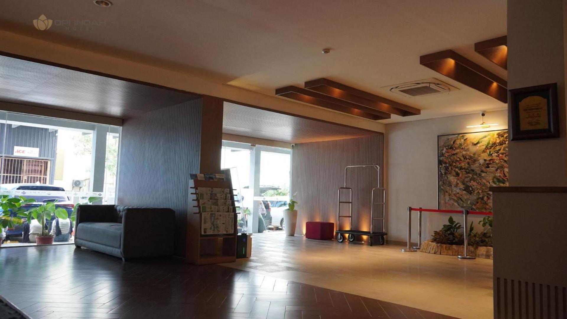 Opi Indah Hotel Palembang Eksteriør bilde