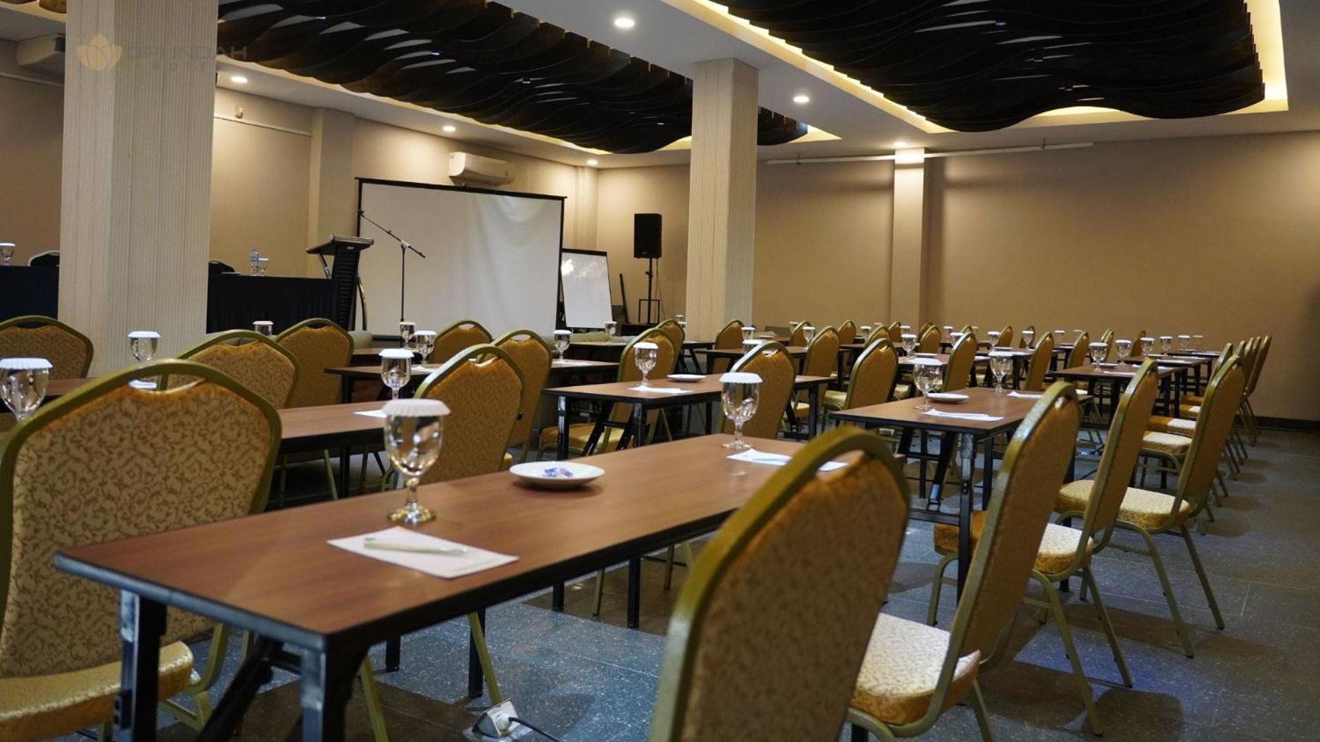 Opi Indah Hotel Palembang Eksteriør bilde