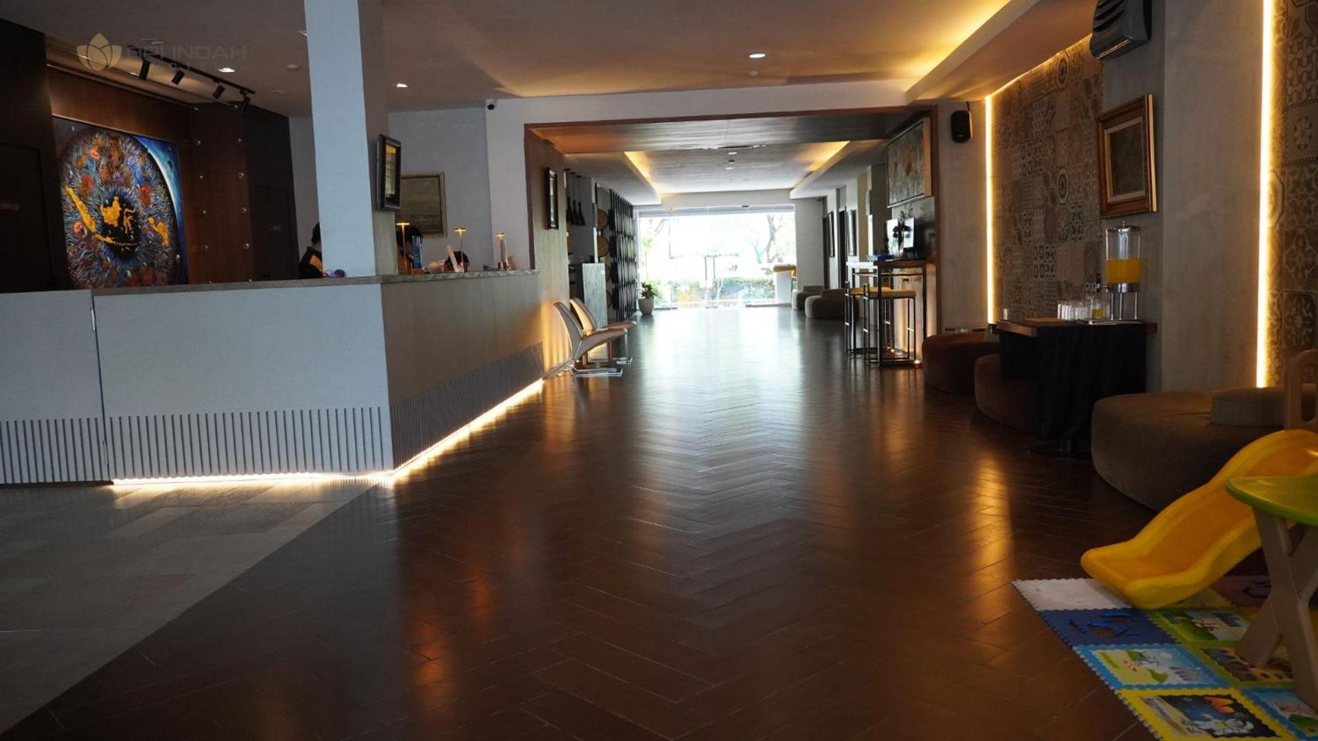 Opi Indah Hotel Palembang Eksteriør bilde