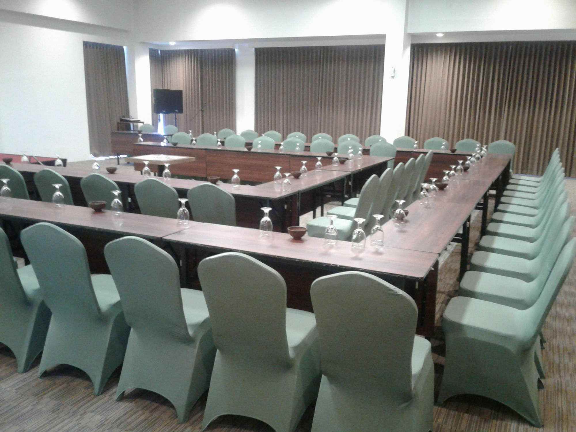 Opi Indah Hotel Palembang Eksteriør bilde